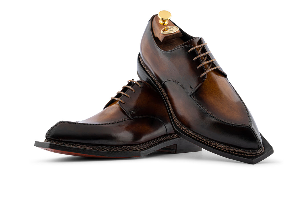 Derby in pelle dipinta a mano e lavorazione Norvegese