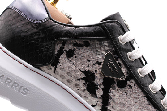 Zapatilla de cuero fino negro