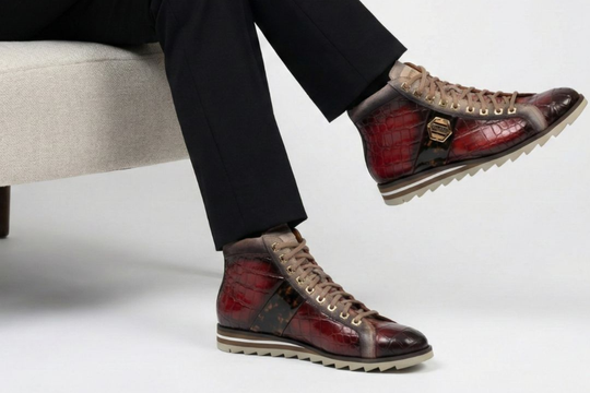 Stiefeletten aus Leder mit Krokodileffekt