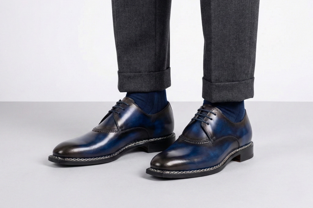 Derby hand painted with Norwegian workmanship