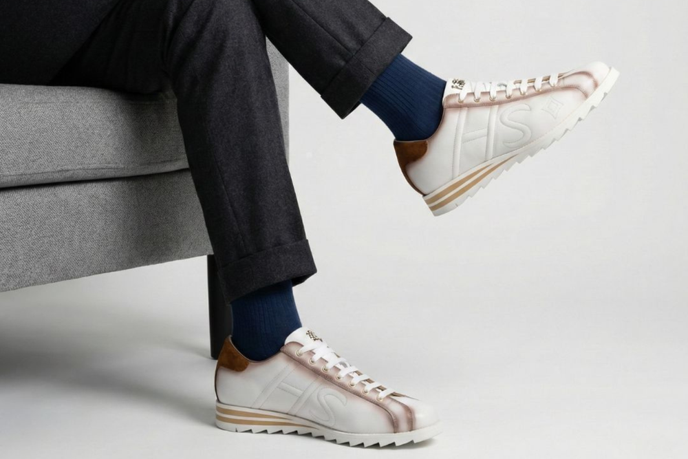 Sneaker in shaded leather and suede