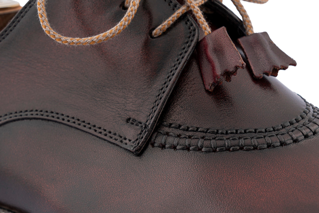 Derby hand painted with Norwegian workmanship