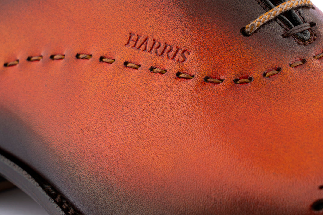 Handbemalte Brogues mit Handnaht