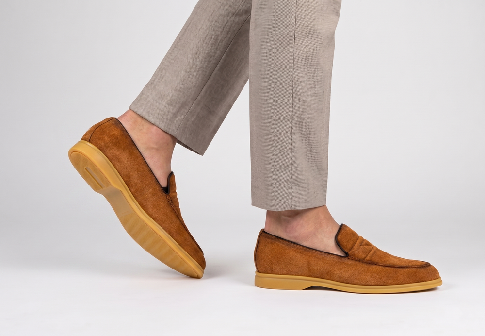 Mocassino in suede e suola in gomma