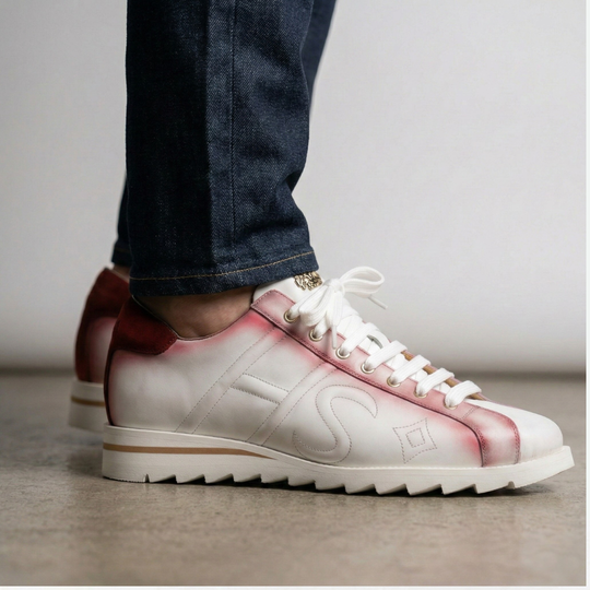 Sneaker in shaded leather and suede