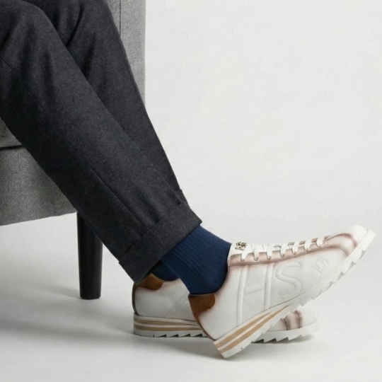 Sneaker in shaded leather and suede