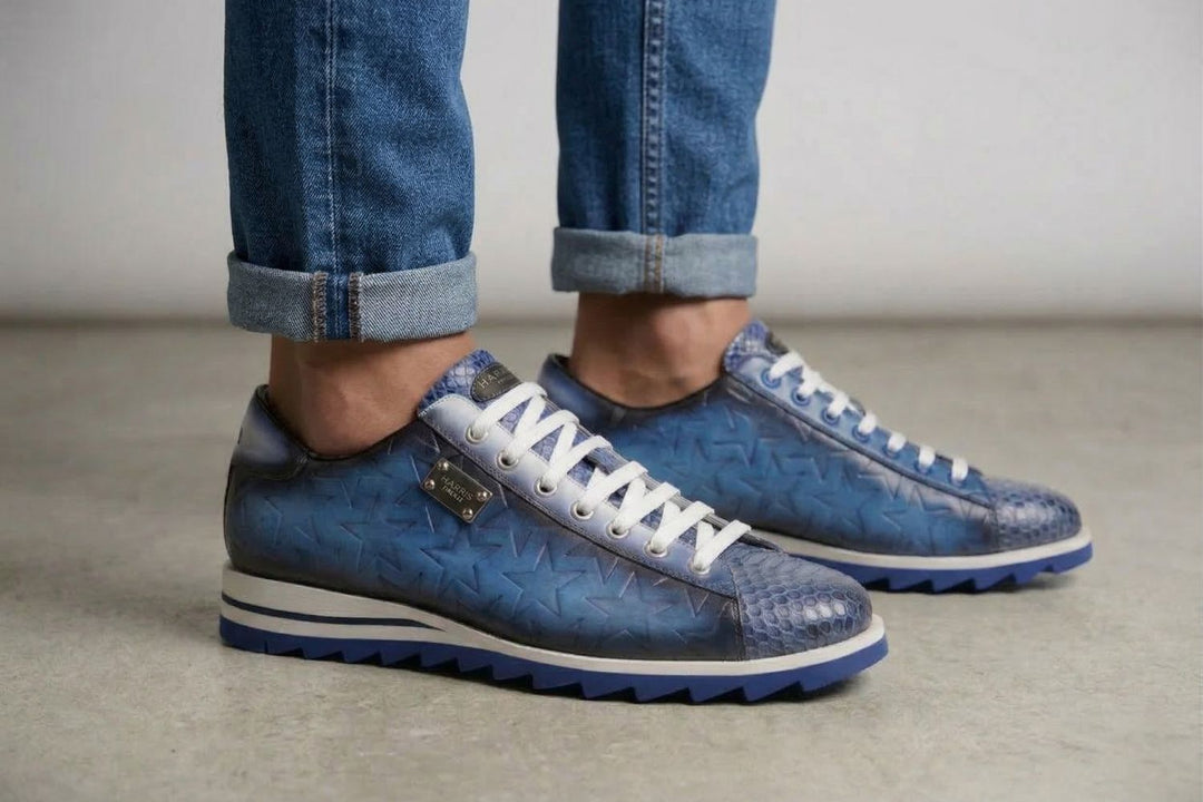 Bedruckte Sneakers aus Leder und Python