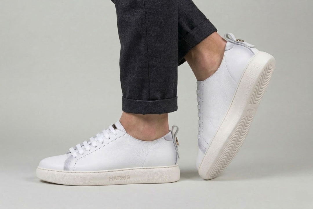 Schattierte Ledersneaker