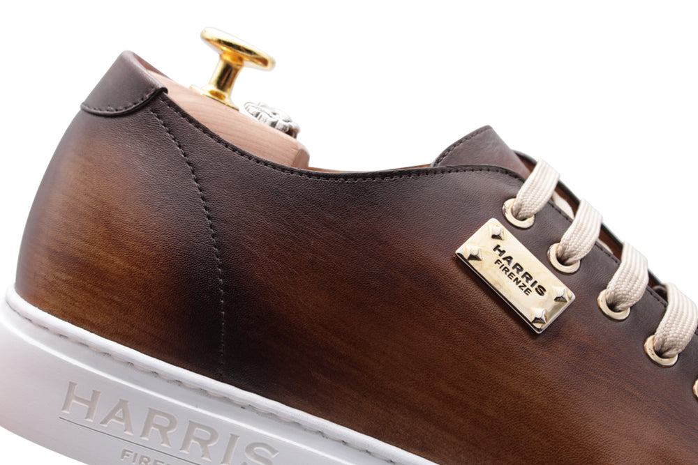 Sneakers liscia dipinta a mano