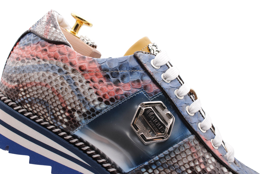 Turnschuhe mit kostbaren Lederdetails