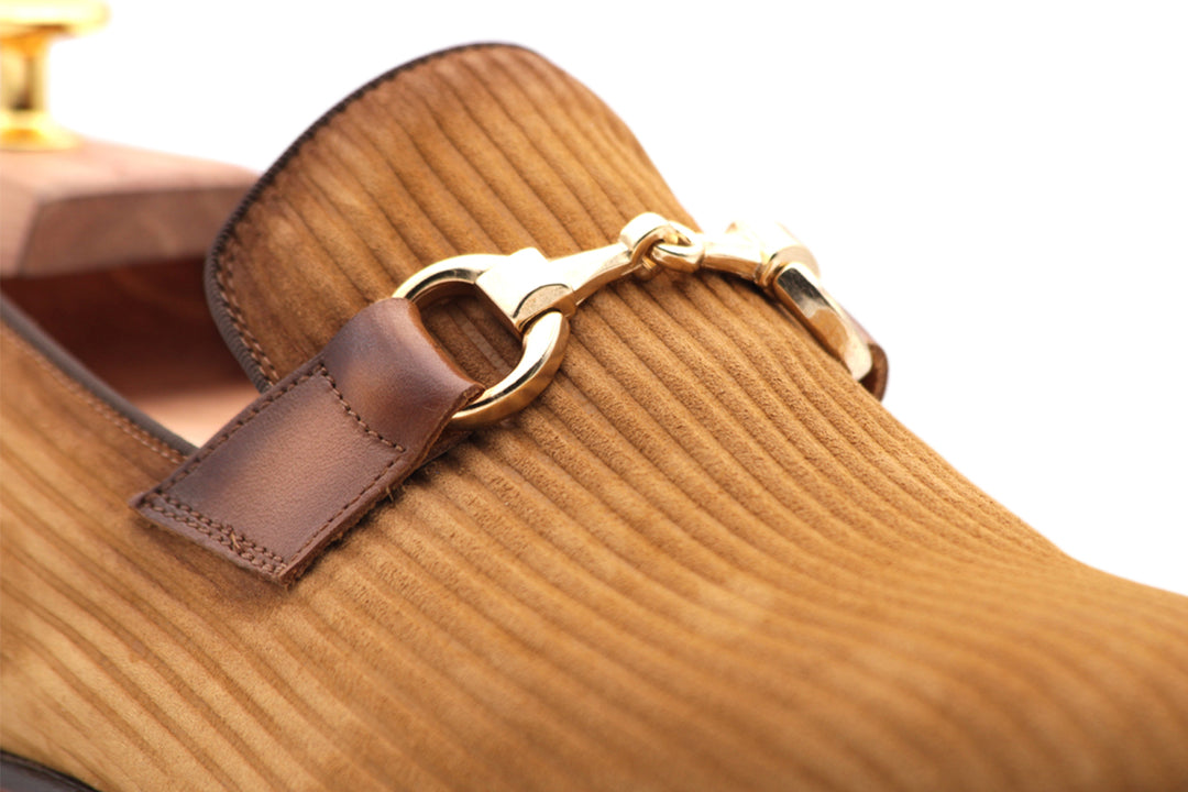 Mocassino in suede rigato con morsetto