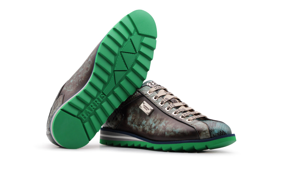 Sneakers in pelle dipinta a mano e pitone