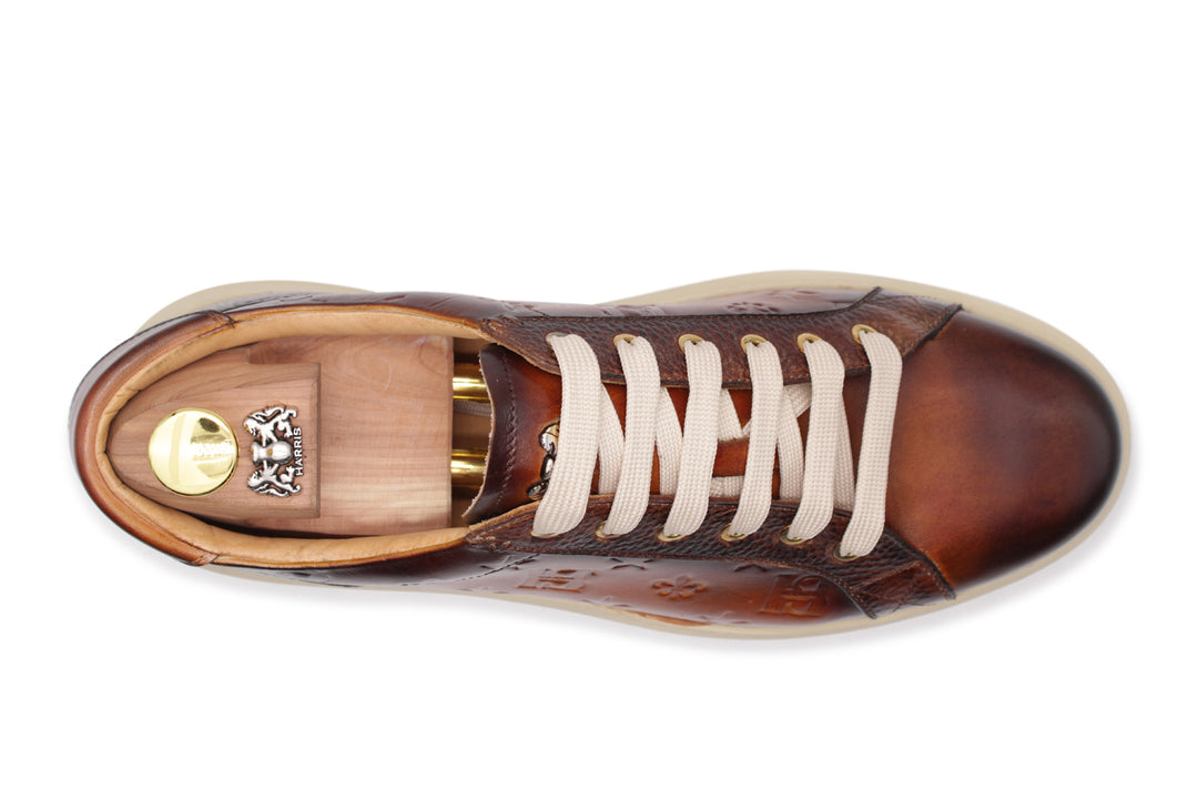 Sneakers in pelle dipinta a mano