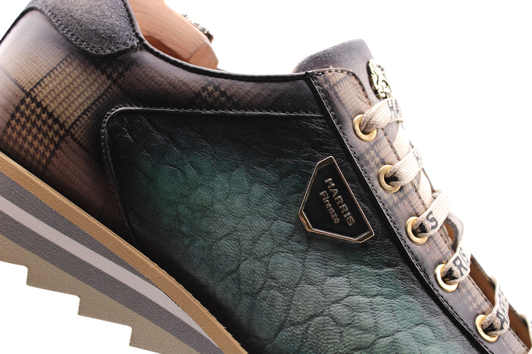 Sneakers effetto elefante e tweed
