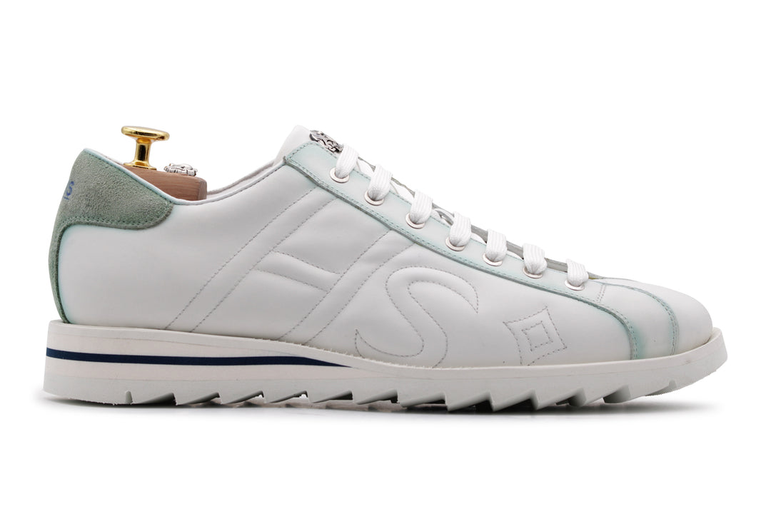 Leather sneakers with shaded details