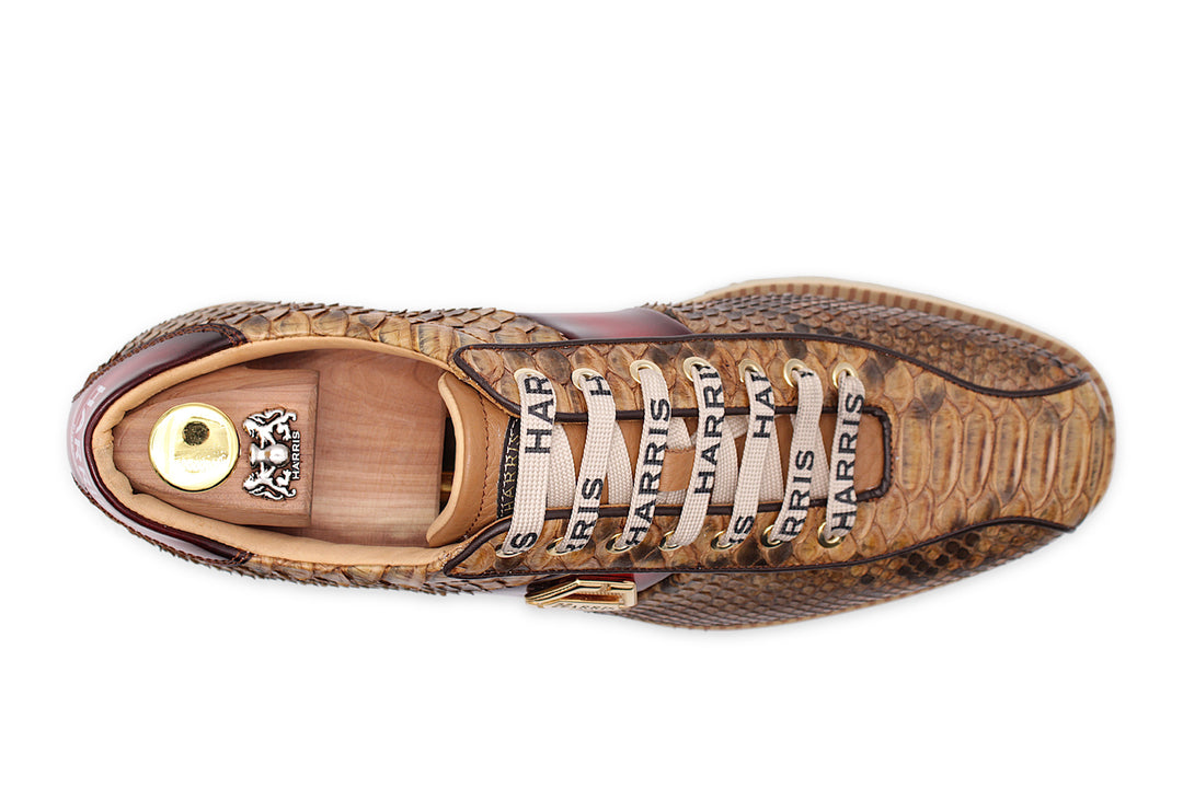 Zapatillas en piel fina.