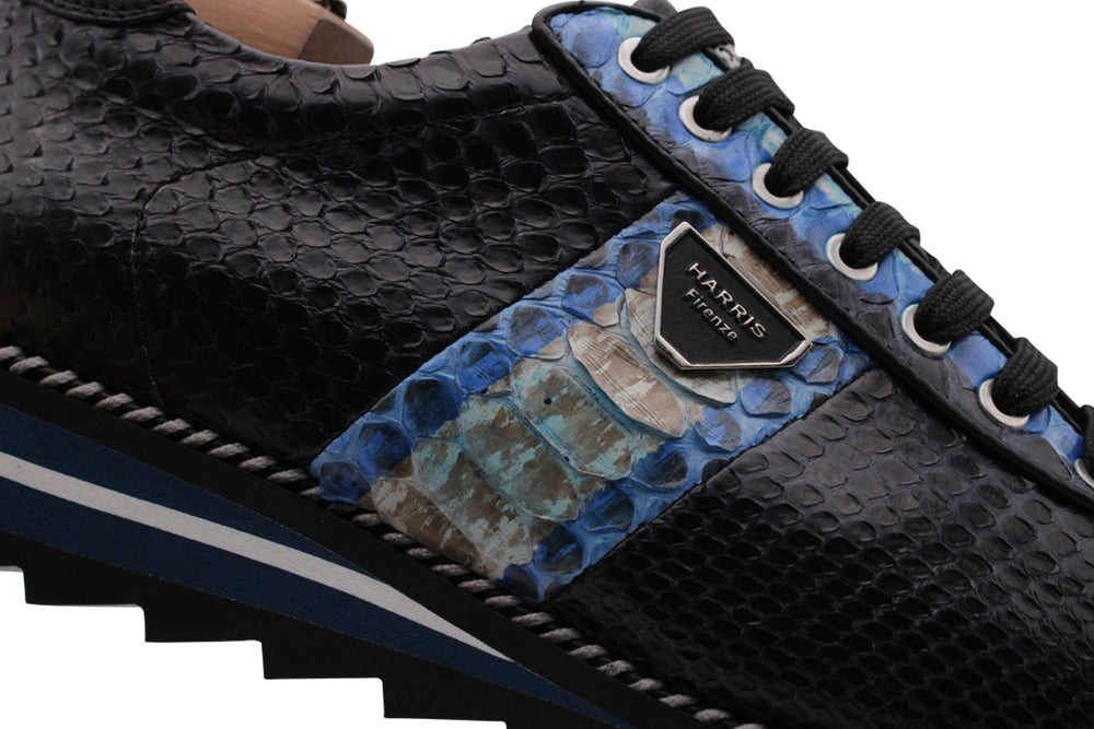 Python-Sneaker in limitierter Auflage Blau