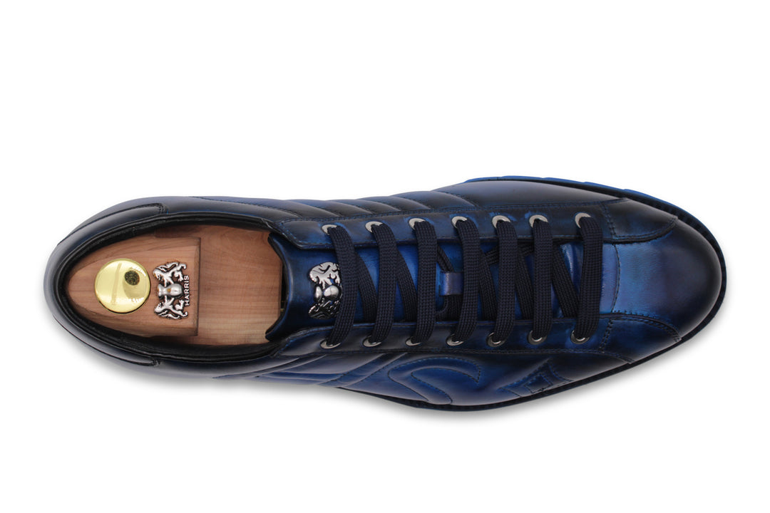 Sneaker in pelle dipinta a mano