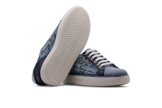 Suede sneakers and writer details