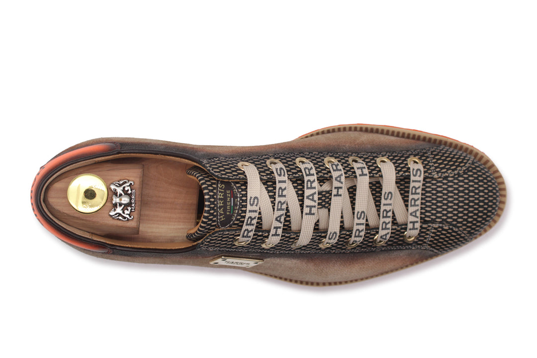 Baskets texturées et effet suédé