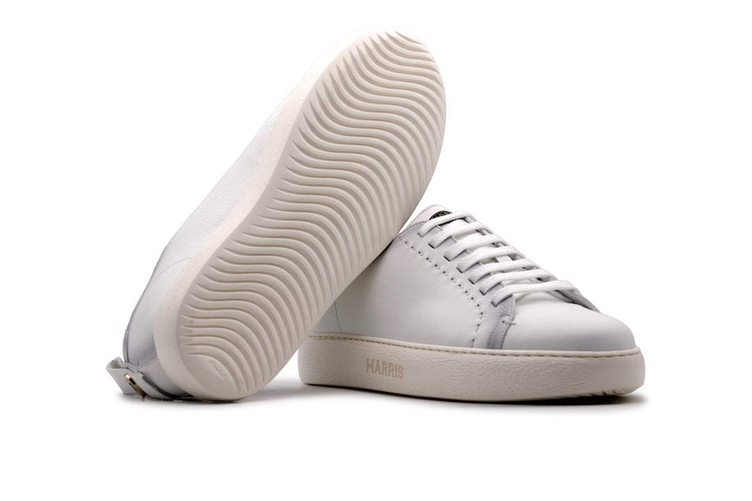 Schattierte Ledersneaker