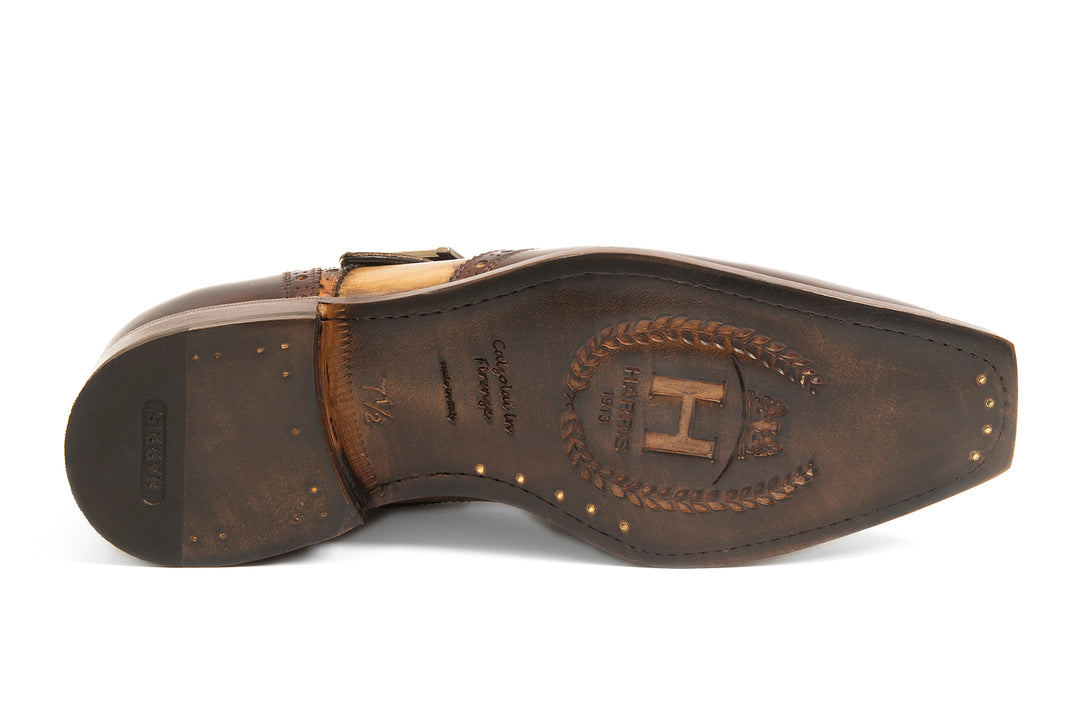 Mono leather buckle